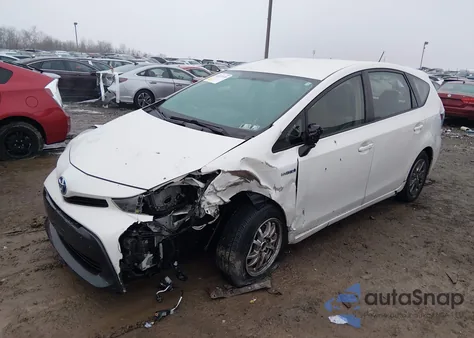2017 Toyota Prius V Two z USA, uszkodzony, nr VIN JTDZN3EU9HJ059723